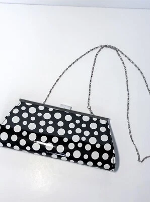 Neiman Marcus | Clutch corrente prata bolinhas preto FRETE GRÁTIS - Imagem 1 de 4