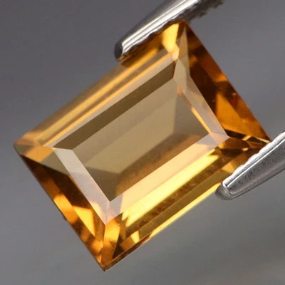 2.22Ct.Ravishing Color! Natural Yellow Quartz Brazil Perfect Shape&CLEAN - Image 1 of 4