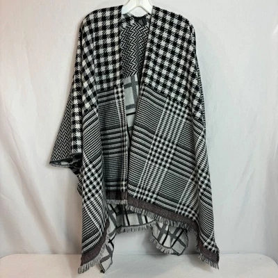 Женский двусторонний плащ пончо Steve Madden OSFM Houndstooth в клетку черный/белый - Изображение 1 из 4