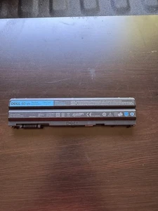 Dell T54FJ 60Wh 11.1V Li-Ion Laptop Battery For Dell Latitude - Picture 1 of 3