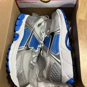Nike Boys Vomero 5 (GS) Sneakers Mesh White Blue Silver Size 5 NEW IN BOX! - Picture 1 of 7