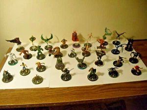 Lot of 30 Heroclix DC Marvel X-Men Fantastic Four Batman Dr Strange Hellbaby  - Picture 1 of 4