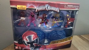 Power Rangers Micro Morphins Capsule -Convention Exclusive Translucent Edition - Picture 1 of 1