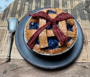 Pastel de arándanos de celosía colonial primitivo de 4"" elección de aroma - Imagen 1 de 5