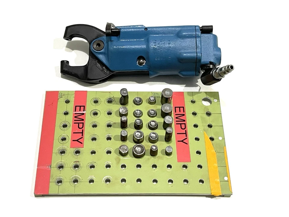 U.S Air Tool Pneumatic Rivet squeezer With 20pc Set Model 34-214A-1-1/2 - Image 1 of 4