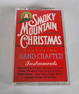Vintage A Smoky Mountain Christmas Cassette Tape Country Music - Bild 1 von 4