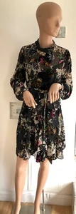REISS - stunning black Floral dress, belted, with underslip size UK 10 - Picture 1 of 8