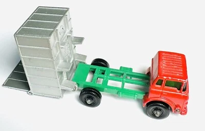 1968 Matchbox Series No 26 G.M.C. Tipper Truck Lesney Truck Moving Parts England - Image 1 of 4