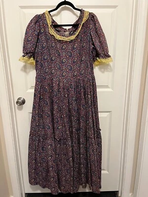 Woman Colonial Pioneer Costume Renaissance size 18-20 Handmade Flowy Dress - Image 1 of 2