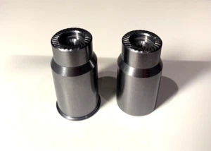 Mountain Bike Pedals Cycle Cycling Bicycle Pegs Axle Foot Rest Back Wheel Attach - Foto 1 di 9