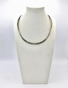 925 massiv Sterlingsilber angelaufen offener Kragen flach Halsreif Halskette 15,5" - Bild 1 von 5
