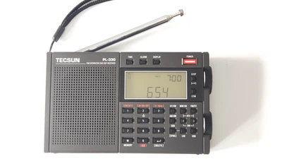 TECSUN PL-330 Portable AM/FM MW SW Shortwave SSB Radio Receiver - Image 1 of 4