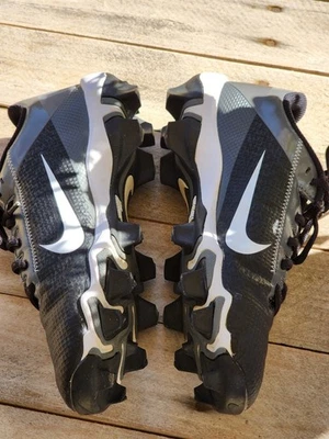 Boys Youth Size 6 Nike Vapor Edge Shark 2 Football Cleats EUC - Image 1 of 4
