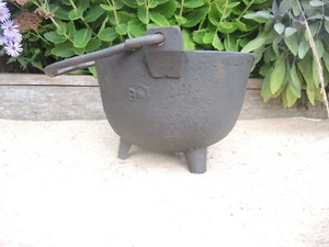 Antiker Gusseisen Kessel 9" Garten Pflanzgefäß Pflanztopf (807) - Bild 1 von 8