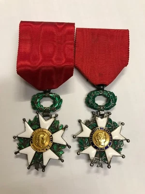 Lot de 2 Légion d'Honneur 1870 en Argent et centre en Or - Photo 1/4