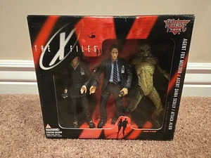 Paquete de 3 figuras de acción McFarlane Toys X Files Mulder, Scully & Attack Alien nuevas en caja - Imagen 1 de 6