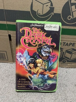 The Dark Crystal (VHS, 1994) Jim Henson - Green Clam Shell Foto 1 de 2