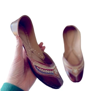 Pisos boho de cuero importados hechos a mano, juttis hechos en la India talla 7 - Imagen 1 de 7