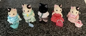 Sylvanian Families Town Series Tuxedo Cats Unboxed Excellent Condition Rare Set - Picture 1 of 8