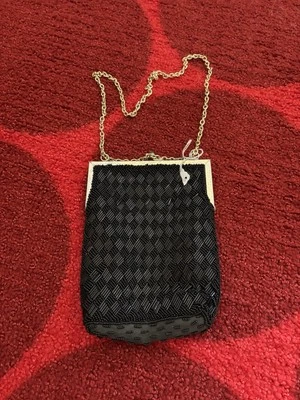 Monedero clutch vintage negro cadena cuentas bolso de noche usado hecho en Hog Kong Foto 1 de 4