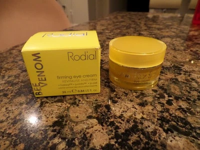 ¡Nuevo! Crema para ojos Rodial Bee Venom .8 oz / 25 ml tamaño completo nueva en caja $165 Foto 1 de 4