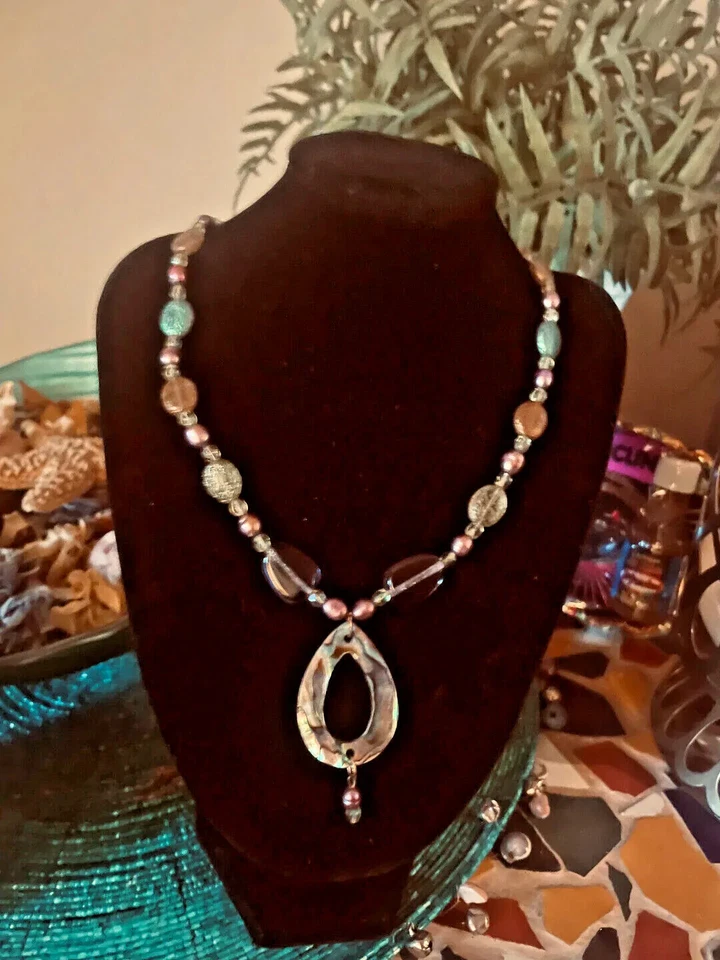 Abalone Sea Glass Necklace Foto 1 de 1