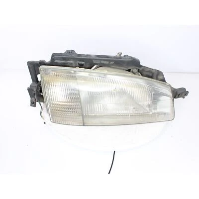 1992 Hyundai Elantra Right Headlamp Assembly Part Number - 114-58316R - Image 1 of 4