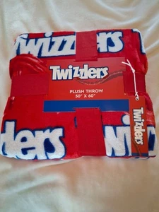 Manta de felpa Twizzlers Candy 50”x60” 100 % poliéster - Imagen 1 de 1