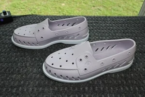 Sandali Sperry Top Sider donna taglia 9 viola chiaro slip on A/O float scatola lilla - Foto 1 di 14