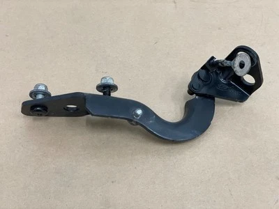 Land Rover Range Rover L405 2015 Left  Tailgate hinge  Foto 1 de 3