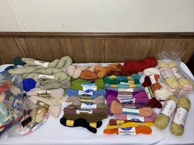 Arazzo vintage Needlepoint Crewel lana vergine Brunswick persiano DMC MIX LOTTO 40 - Immagine 1 di 4