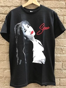 (Officially Licensed) Selena "Latin Queen" Graphic Tee - Picture 1 of 3