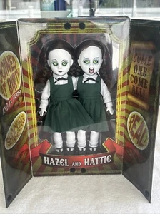 LIVING DEAD DOLLS Hazel & Hattie - Mezco (2010) Limited Edition SDCC Exclusive - Picture 1 of 9
