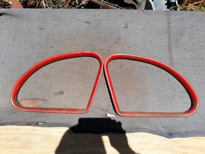 1939 Chevy Coupe QUARTER WINDOW GARNISH MOLDINGS Original GM pair Interior Trim Foto 1 de 4