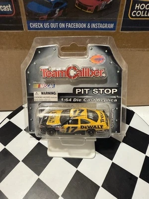 RARE* MATT KENSETH #17 DeWALT 2006 Team Caliber 1/64 Diecast - Image 1 of 4