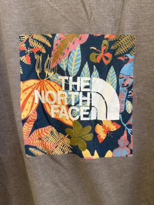 Camiseta THE NORTH FACE Wanderer Floral Box Hombre GRIS Talla XXL Foto 1 de 4
