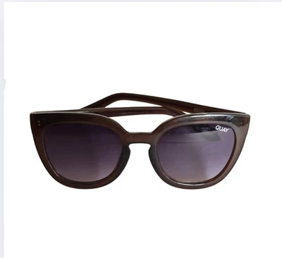 Gafas de sol QUAY Noosa 125 Espresso Smoke accesorios para mujer gafas Foto 1 de 4