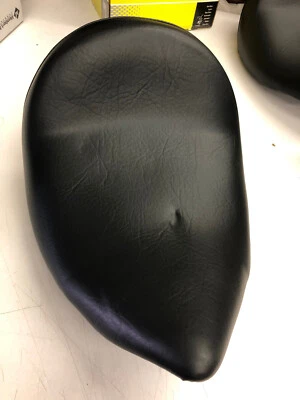 ASIENTO DELANTERO Victory Kingpin genuino para motocicleta P/N 2874599 / 5435283 OEM NUEVO (1) Foto 1 de 4