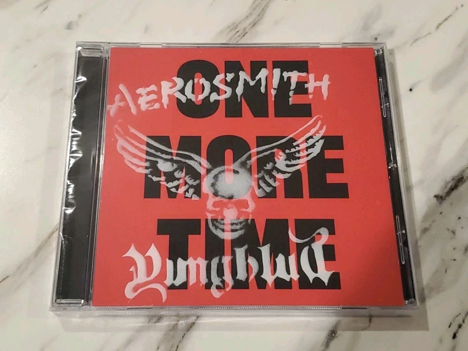 AEROSMITH & YUNGBLUD One More Time 2025 CD SEALED STEVEN TYLER hand SPRAYPAINTED Foto 1 de 3