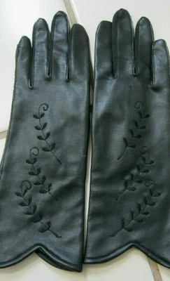 Guantes de mujer YAMPIE VINIL negro forro de algodón/rayón diseño floral talla A, Japón Foto 1 de 4