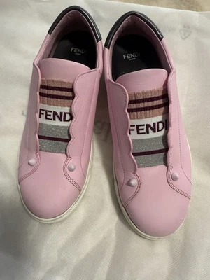 Zapatillas Mujer Fendi Talla 36.5 US 6 Foto 1 de 4