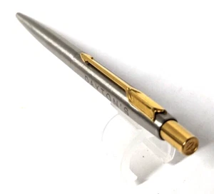 VTG Parker Classic Flighter Gold Plated Trim & Stainless Steel Ball Pen DAYTON'S - Picture 1 of 3