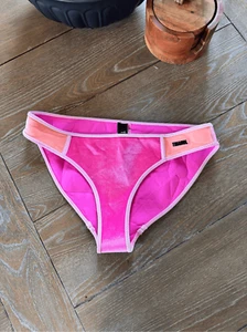 Triangl Hot Pink Badehose Größe Small - Bild 1 von 7
