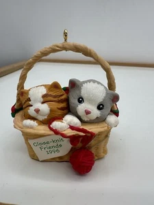 VTG Hallmark Ornament Close Knit Friends 1996 Kittens in Sewing Basket NO BOX - Picture 1 of 5