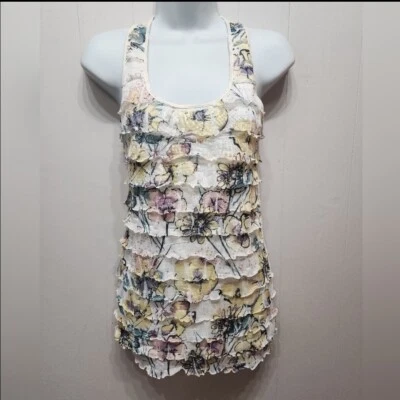 Top Charlotte Russe Grande Sin Mangas Volantes Encaje Espalda Floral Informal B832 Foto 1 de 4