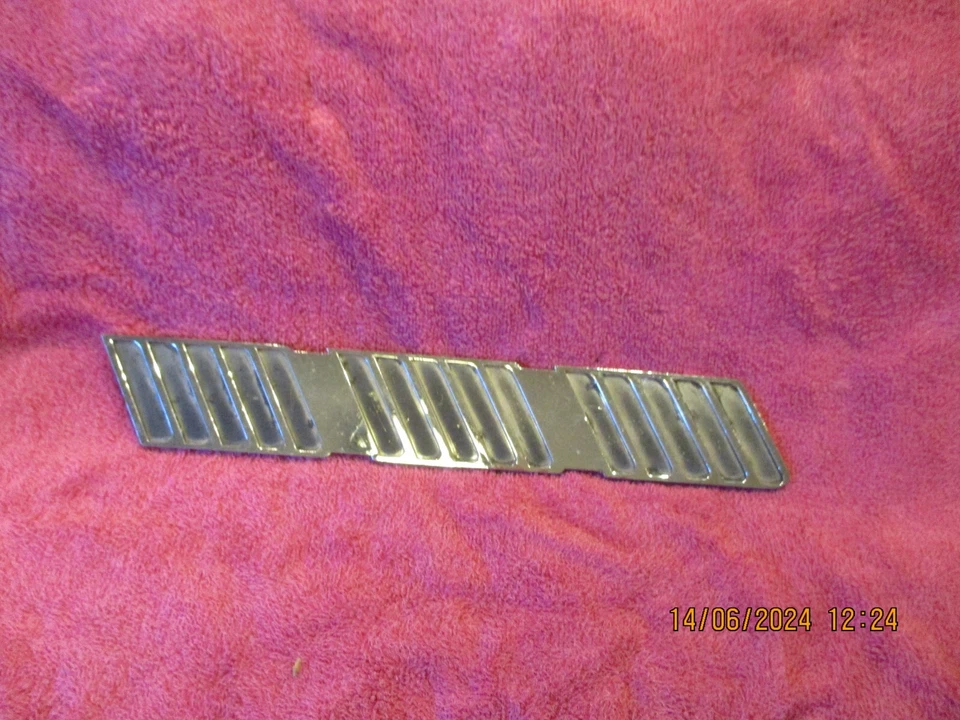 STUDEBAKER CRUISER WAGON 1964-1965 PIEZA DE MOLDURA IZQUIERDA DE FÁBRICA 1358563 ENVÍO GRATUITO Foto 1 de 4