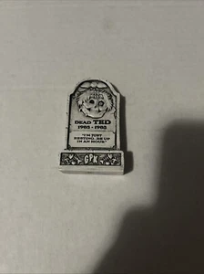 2019 Garbage Pail Kids Revenge, Oh the Horror-ible DEAD TED Tombstone jay decay - Picture 1 of 2