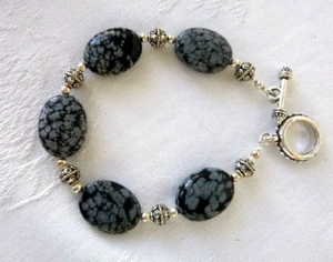 NEU Handwerk Schneeflocke Obsidian versilbert Knebelarmband 8,25 Zoll - Bild 1 von 3