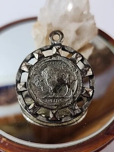 VintagevBuffalo Necklace Pendant Jewelry - Picture 1 of 6