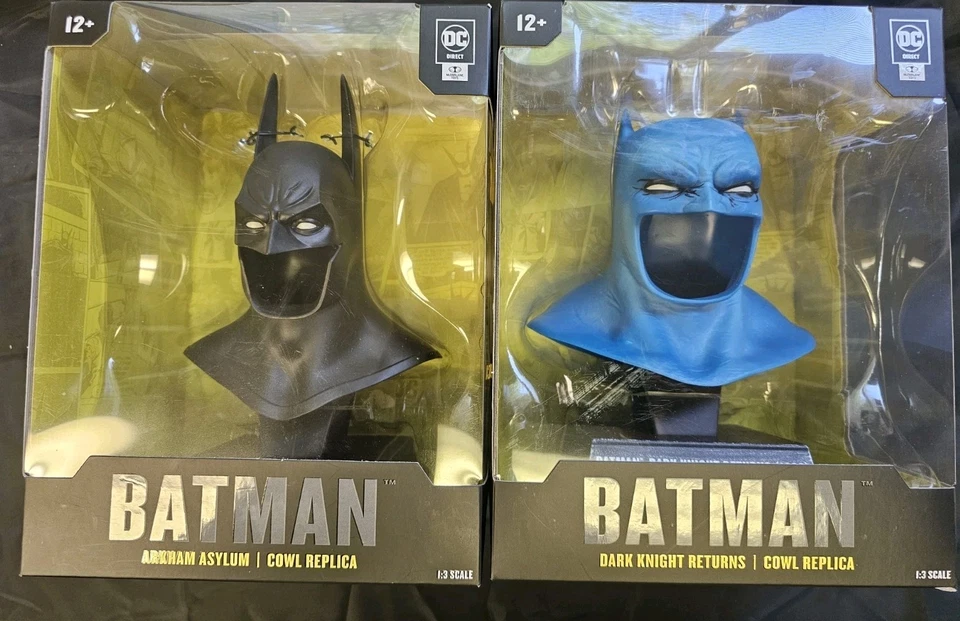 Mcfarlane - Batman (Arkham Asylum) y (Dark Knight Returns) réplica de capucha 1:3 Foto 1 de 4